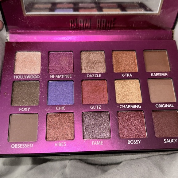 NWOT trend beauty eyeshadow palette 15 different colors with mirror 🪞 nice - Picture 4 of 4
